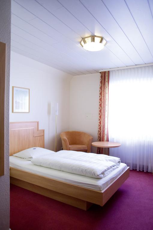 Hotel am Schloss Darmstaedter Hof Bad Homburg vor der Höhe Zimmer foto