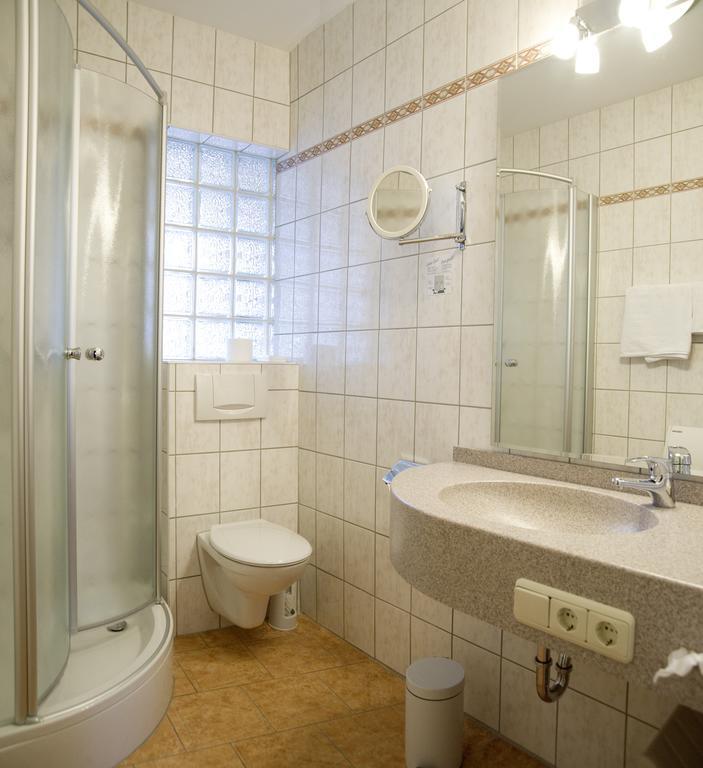 Hotel am Schloss Darmstaedter Hof Bad Homburg vor der Höhe Zimmer foto